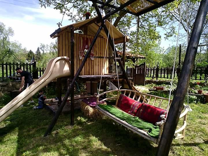Milkovata Guest House Koshov Eksteriør bilde